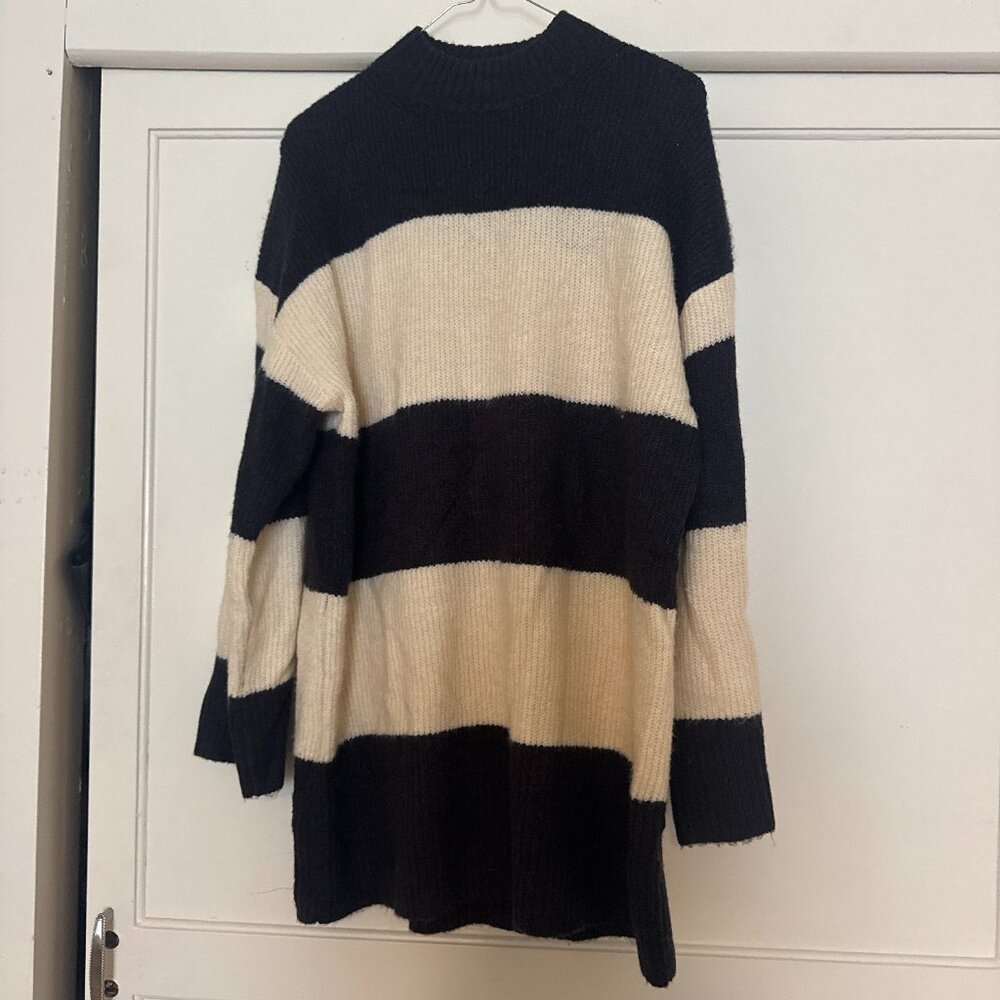 NET Navy & Cream Stripe Knit Sweater – Size Small